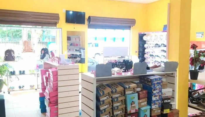 Akaso Calçados | Loja de calçados feminos, masculino e infantil | Malas e Bolsas | Moda praia | Capitão Enéas - Mg - 241 - Centro