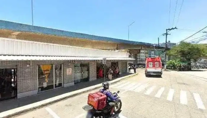 Atitude Feminina -  Street View E 360deg - Barra Do Piraí