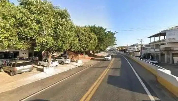 Crisroli Centro Automotivo Italvarj   Pneus   Alinhamento 3d   Troca De Oleo Street View E 360deg - Italva