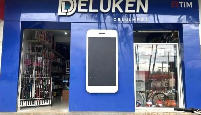 Deluken Celulares - 240 - Centro