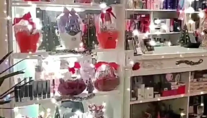 Eline Cosmeticos E Perfumaria Em Nova Iguacu Interior - Nova Iguaçu