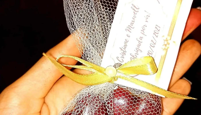 Hellen Presentes e Iasmin Lembrancinhas Personalizadas - Arantina - Mg