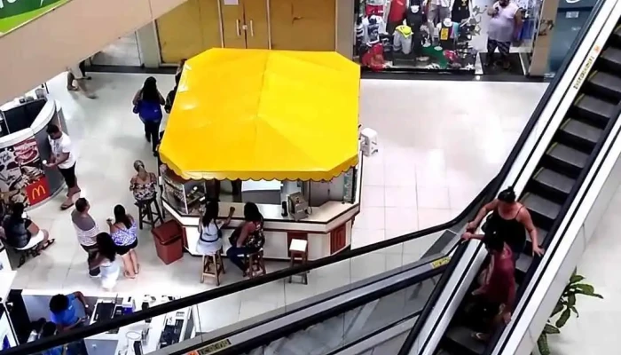 Itaguai Shopping Center Interior - Itaguaí