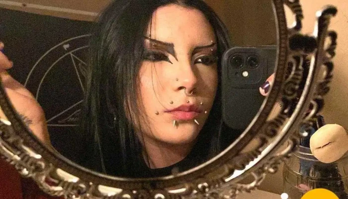 Julia Needle -    Piercing E Body Art Em Paracambi Tudo - Paracambi