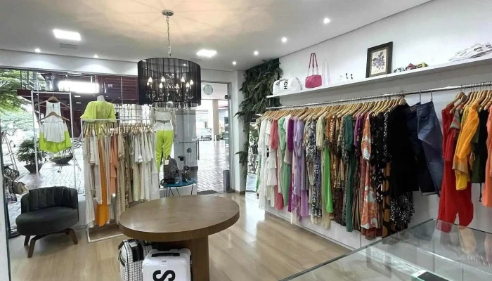 Loja Emporium - 446 N° - Loja 13 - Ingá