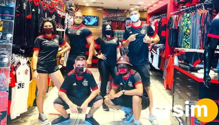 Loja Oficial Do Flamengo Em Macae   Nacao Rubro Negra Macae Interior - Macaé