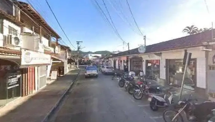 Loja Veste Reveste Street View E 360deg - Paraty