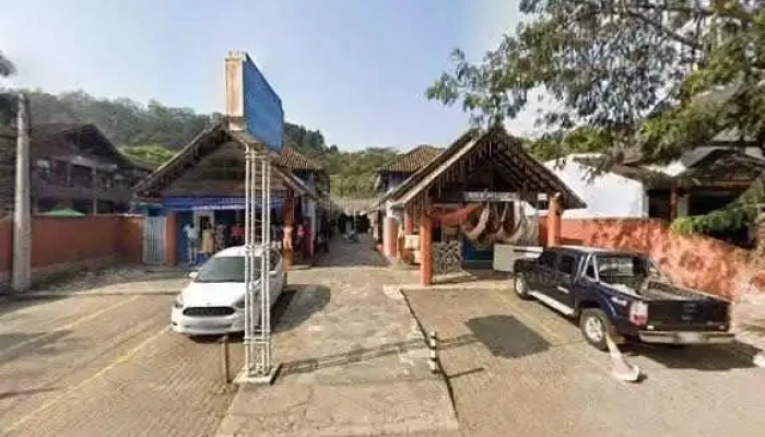 Lolita Penedo -  Street View E 360deg - Itatiaia