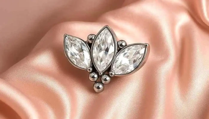 Mila Piercer - 323 - Centro