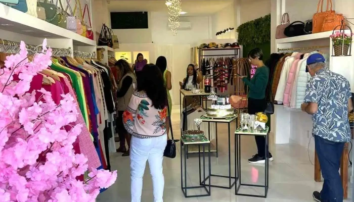 Mongins Store Moda Feminina Interior - Miguel Pereira