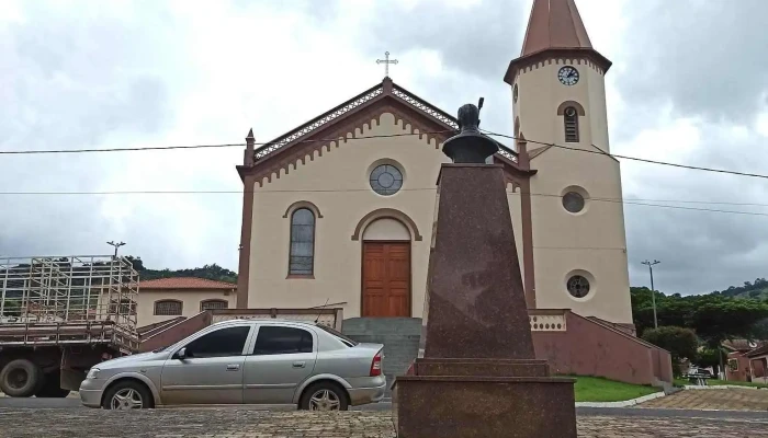 Paroquia Do Senhor Bom Jesus Principal - 37596-000