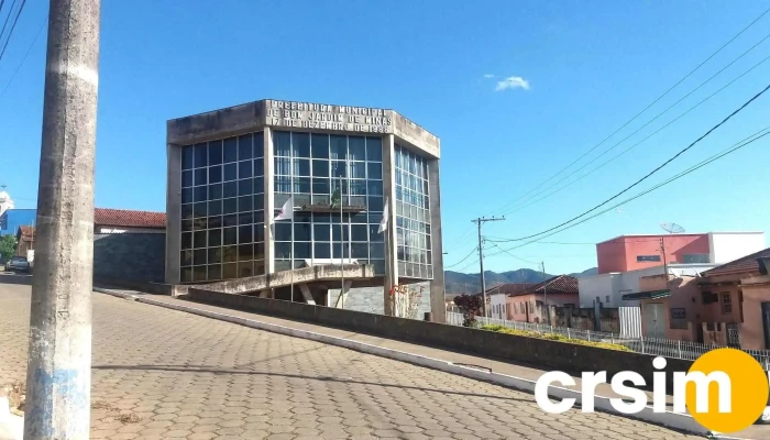 Prefeitura Municipal de Bom Jardim de Minas - 170 - Centro