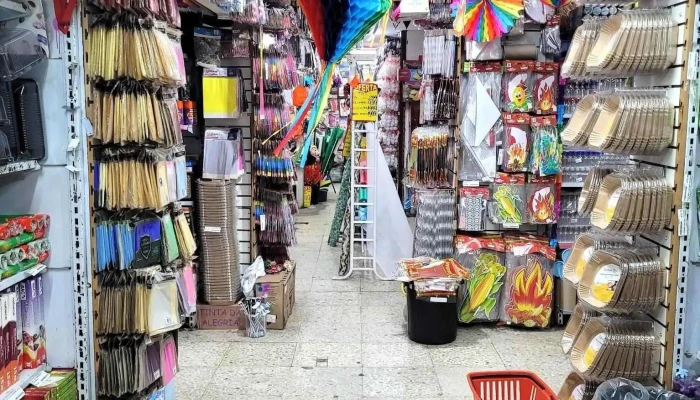 Real Forte Comercio Principal - - Aterrado