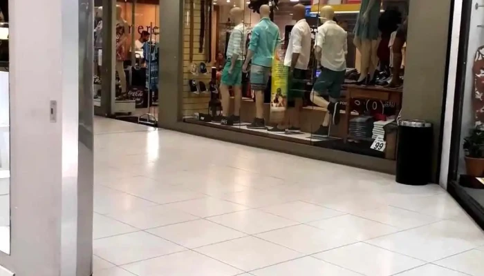 Resende Shopping -  Videos - Resende