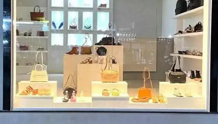 Rouge Shoes -  Interior - São Fidélis