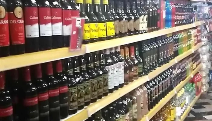 Supermercado e Feira Avenida - Bela Vista De Minas - Mg