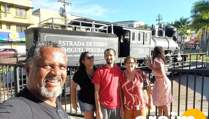 Vest Mais - Miguel Pereira